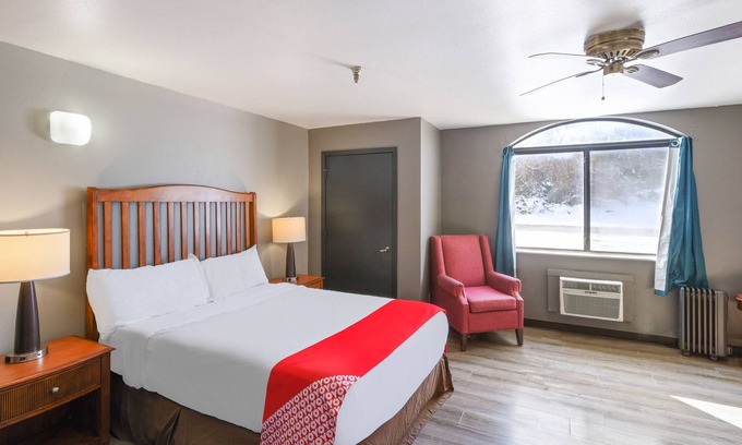 Edmond Apartment | OYO Hotel Edmond - University of Central Oklahoma