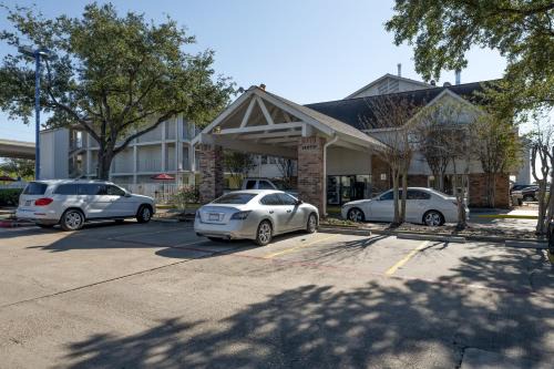 Memorial Hotel | OYO Hotel Houston Katy Freeway