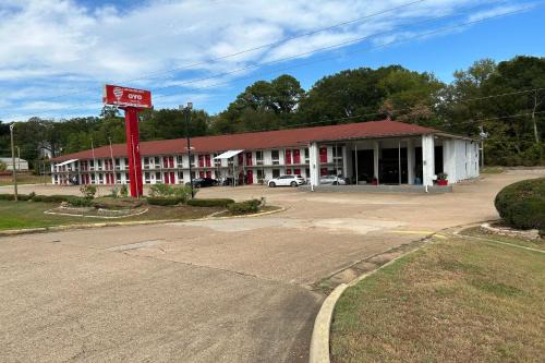 Jefferson Hotel | OYO Hotel Jefferson TX Hwy 59