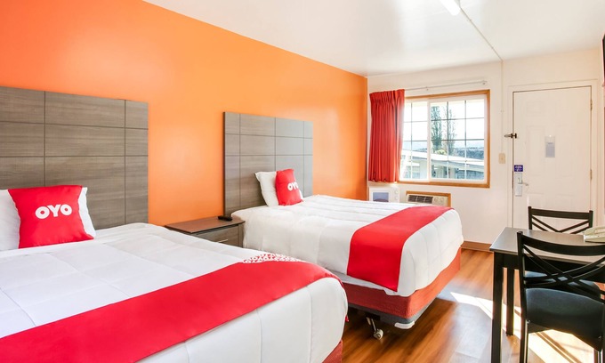 Carrolls Hotel | OYO Hotel Kalama