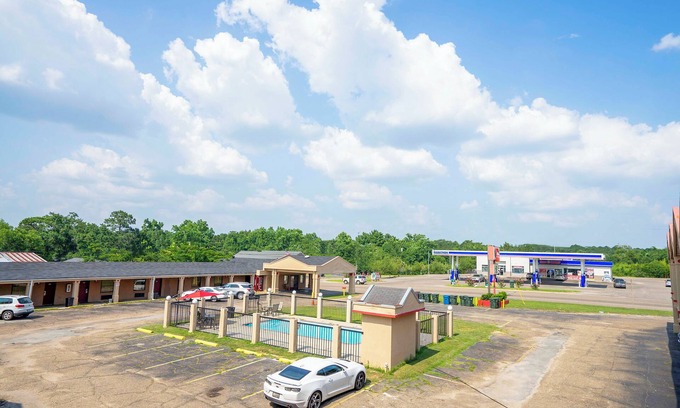 Opp Hotel | OYO Hotel Opp Al, Floral Hwy