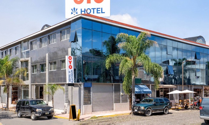 Tonala Hotel | OYO Hotel Platinium Gran Hotel,Guadalajara,ARTESANIAS TONALA