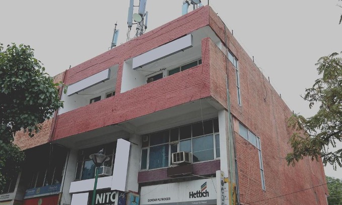 Sector 22 Hotel | OYO Hotel Royal Brooks
