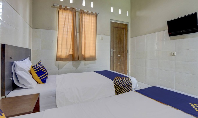 Ambarawa Hotel | OYO Life 90159 Puri Asoka Guest House