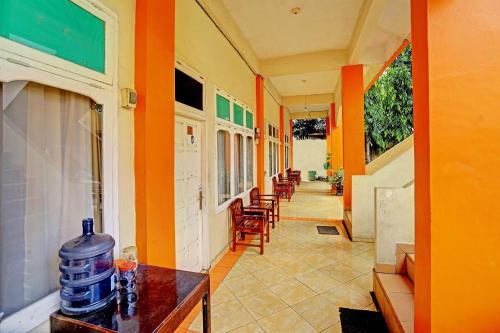 Prabumulih Hotel | OYO Life 91984 Taufik Kost Syariah