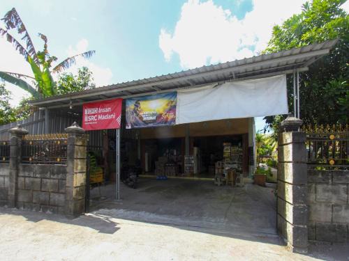 Lombok Hotel | OYO Life 92829 Kos Insan Madani