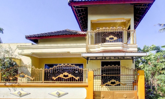 Muncan House | OYO Life 92846 Kost Putra Griya Eka