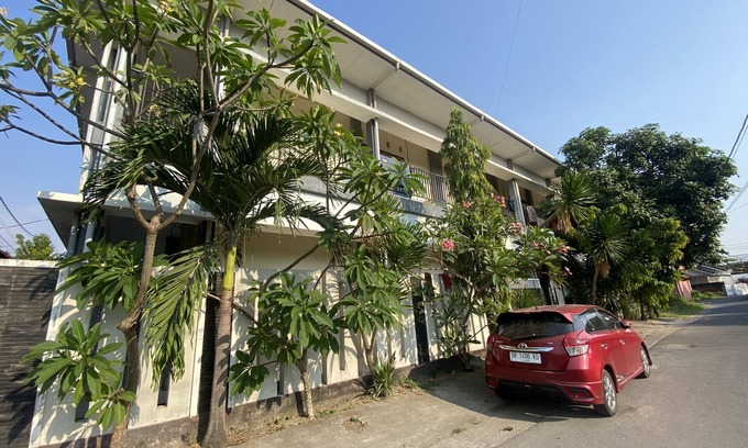 Kecamatan Janapria Hotel | OYO Life 93258 Kos Sahabat