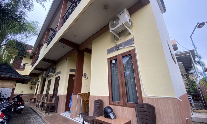 Mataram Hotel | OYO Life 93407 Kos Sweta