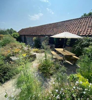 Roughton House | Oyster Barn sleeps six, North Norfolk