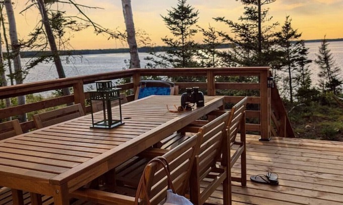 Gaspereaux House | Oyster Creek Chalet 2