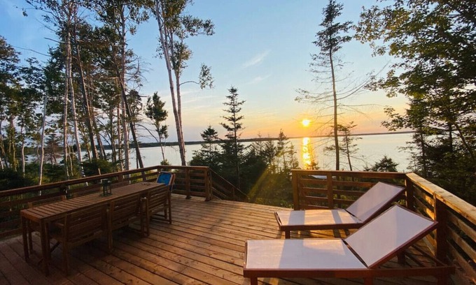 Gaspereaux House | Oyster Creek Chalet 1