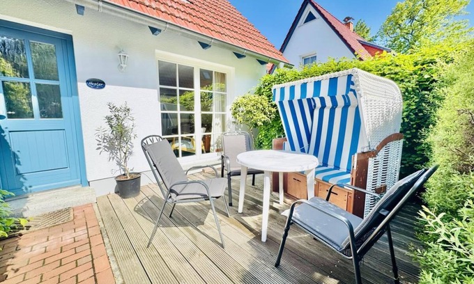 Warnemuende Apartment | Oyster, directly on the Alter Strom