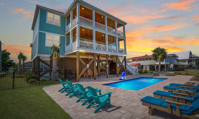 Inlet Harbour House | Oyster Dreams 7 Bedrooms Inlet Front