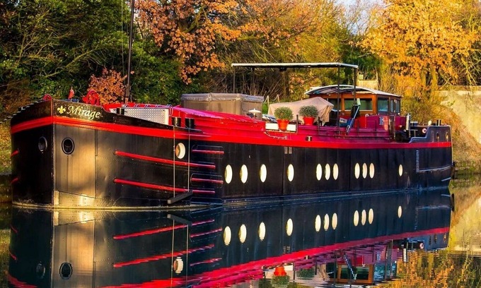 Pennautier Boat Rental | Péniche Mirage, Guest room