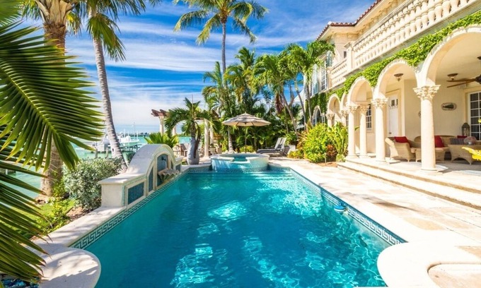 Coury House | P05 - 5 bedroom Ocean Front home with Private pool and deep water dockage.