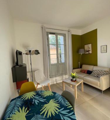 Les Arceaux Apartment | P3, 2 bedrooms, quiet, Montpellier city center