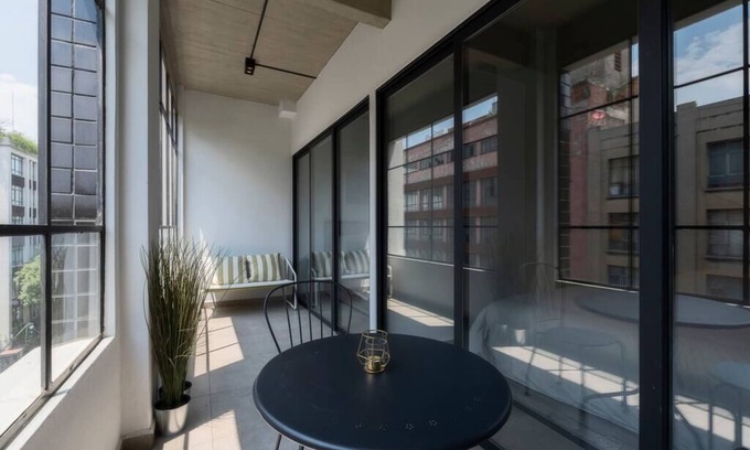 Zona Rosa Apartment | P402 Private balcony Apt 3Bdrm 2bth AC Rooftop
