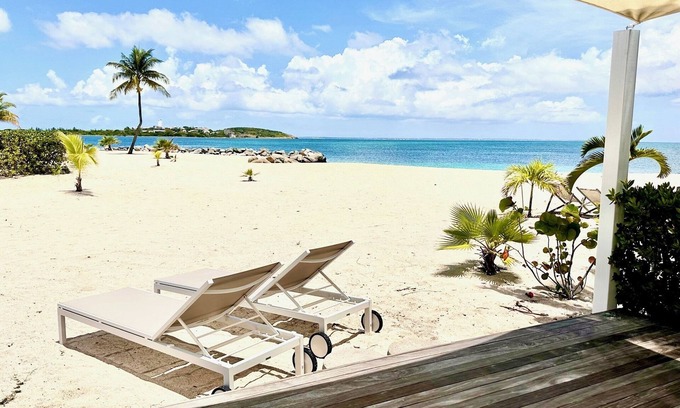 Nettle Bay Apartment | Paradise on the beach beautiful one bedroom