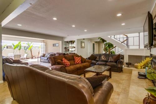 Crown Point Villa | PACIFIC BEACH MANSION