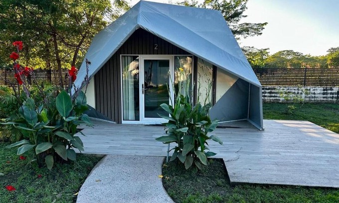 Potrero Apartment | Pacific Glamp