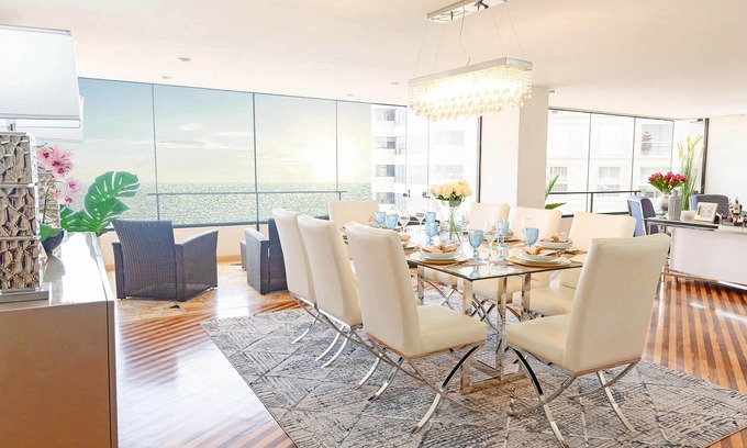 Armendariz Apartment | Pacific Ocean luxury 4BR/3.5BA Terrace Larcomar JW Marriott