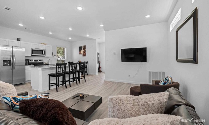 Centerton House | Pacific Palace-NEW 2bed/2.5bath Home in Centerton