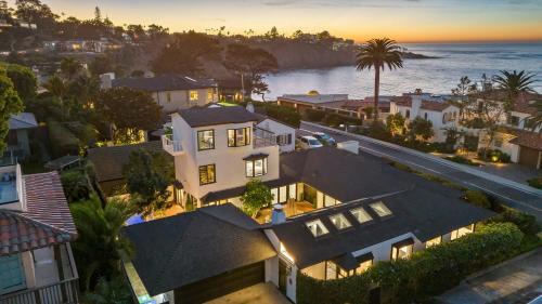 La Jolla Shores House | Pacific Perfection - Ocean Views Jacuzzi Walk to Beach and Dining