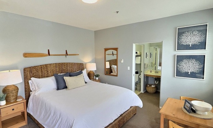 Oceano Condo | Pacific Plaza #105 Studio Oceano Pismo Avila SLO