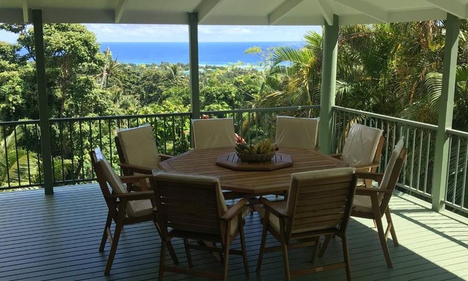 Nikao Tapere House | Pacific views, tranquil location, extra large home, Navy House 1