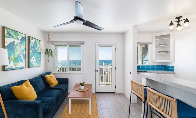 Oceanside Condo | Pacific Villas - Unit 4