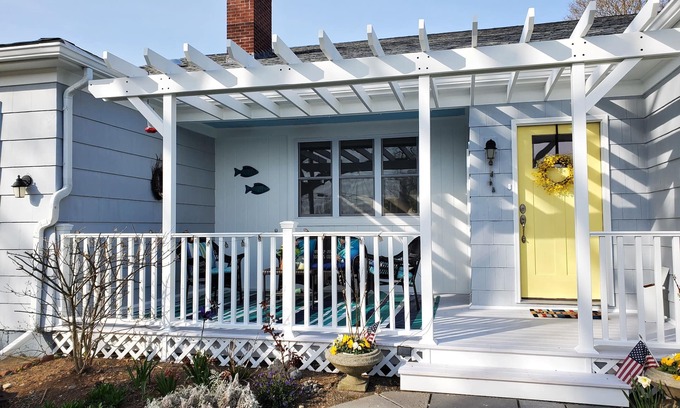 Dartmouth House | Padanaram Harbor