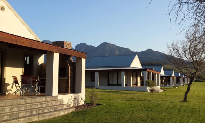 Simondium House | Paddabult Self Catering Cottages