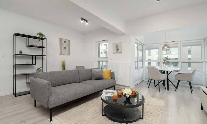 Rzeszow Apartment | Paderewskiego 51F | Modern Apartment | Balcony
