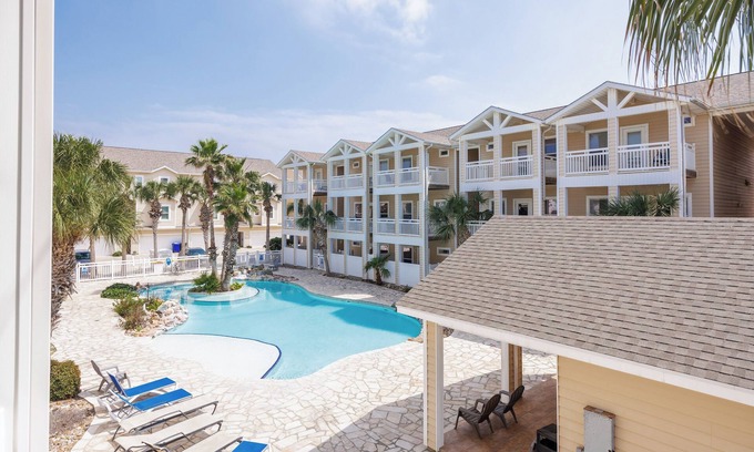 Corpus Christi House | Padre Island Retreat w/Optional Golf Cart