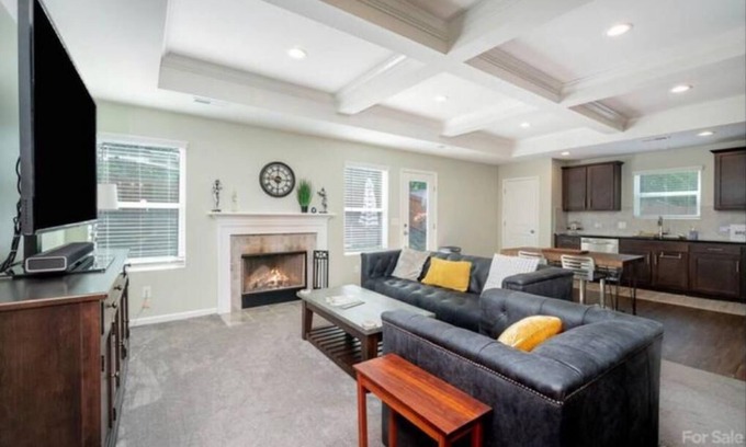 Chesterfield County House | Pageland's charming-tranquil country setting home/sleeps 8/fenced yard