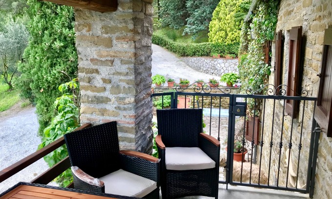 Monteluiano Apartment | Paglia e Fieno apartment - Agriturismo La Panoramica Gubbio Maison de Charme
