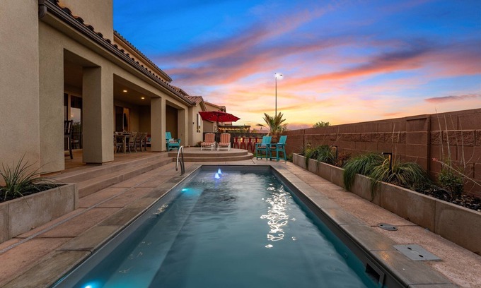 Santa Clara House | Paintbrush Retreat: Private Pool and Hot Tub, Movie Theater + Paradise Village W