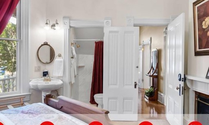 Napa Apartment | Paisley Room- Napa Bed&Breakfast