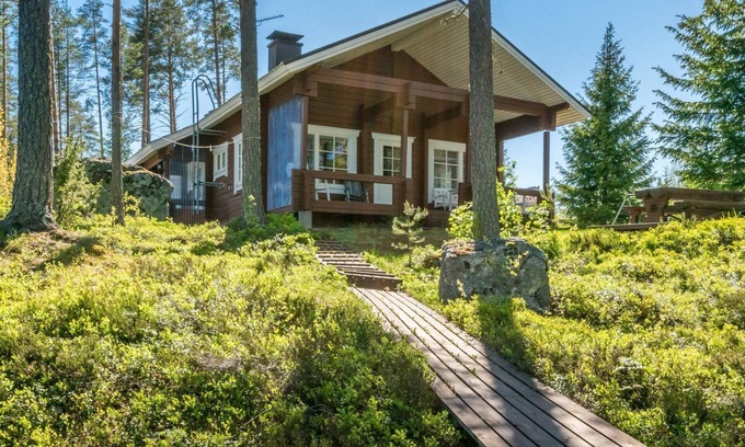Parikkala House | Pajulintu by Interhome