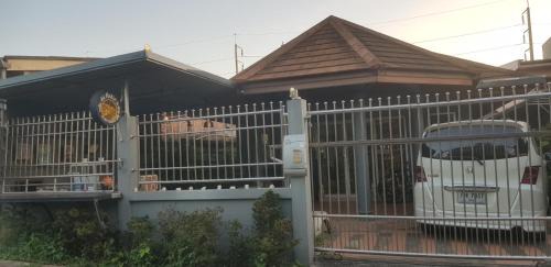 Nuea Khlong House | Pakin house