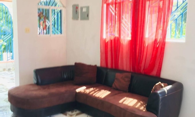Leogane House | Palace Anacaona Hotel/Guesthouse