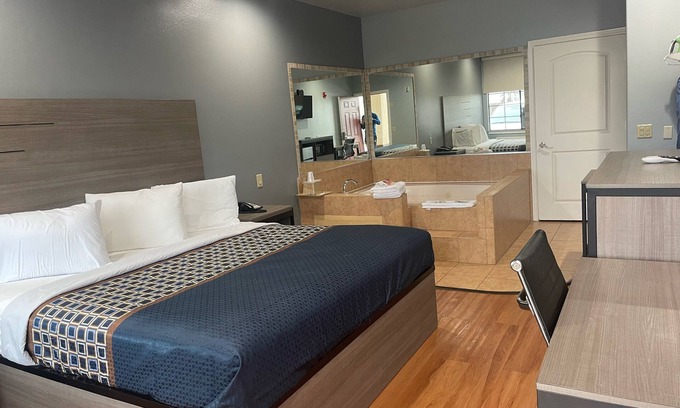 Baytown Hotel | Palace Inn - Baytown I-10