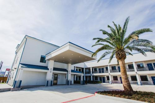 Sharpstown Hotel | Palace Inn Blue US-59 & Gessner