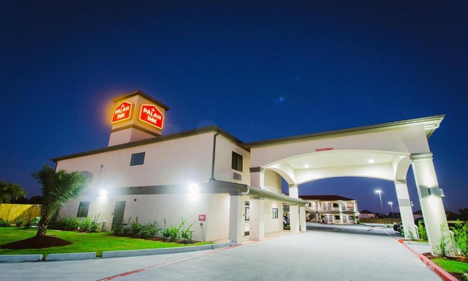 Katy Hotel | Palace Inn Katy Mills