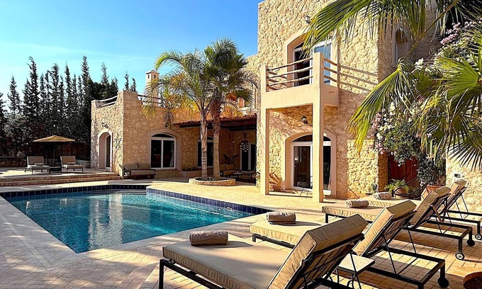 Ida Ougourd Villa | Palais Babel