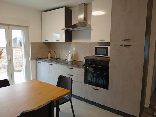 Sisak Apartment | Palanka