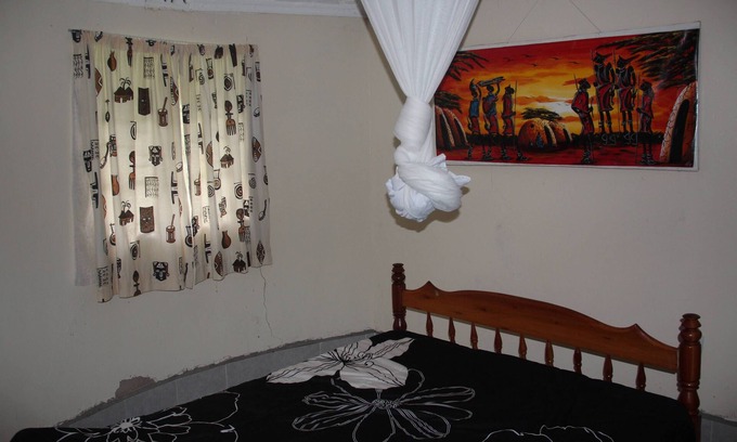 Siaya County House | PALATIAL HOMESTAY CHATEAU