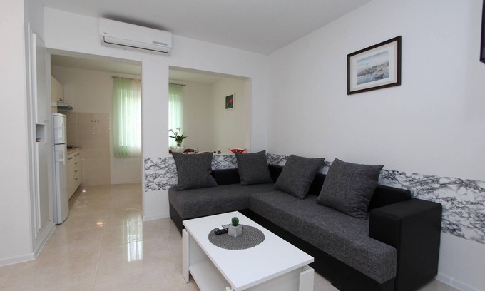 Rovinj Apartment | PALAZIOL Two-Bedroom Apartment 1