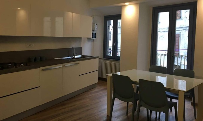 Lovere Old Town Apartment | Palazzo Cinquecento.